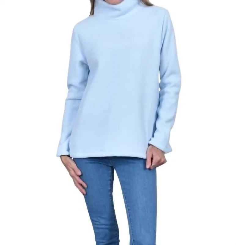 Limited Availability Acadia Fleece Top In Light Blue